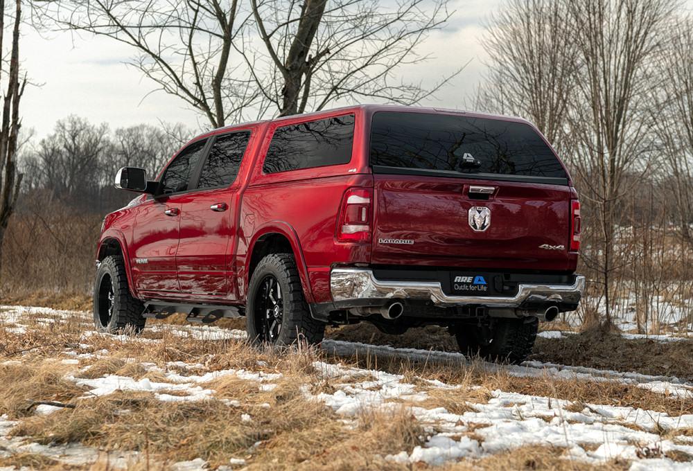 2019 ram 1500 bed cap